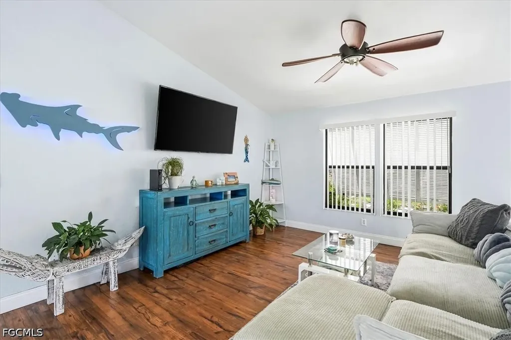 4422 SW 1st Avenue Cape Coral FL 33914