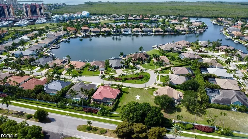 1907 Lagoon Lane Cape Coral FL 33914