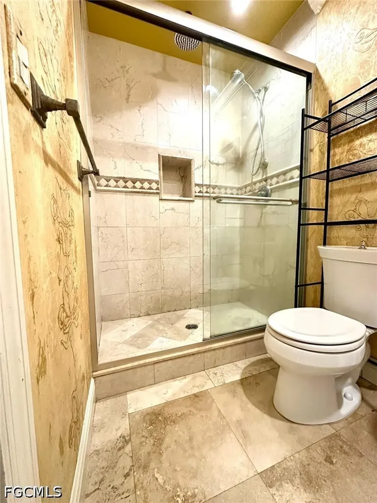 5826 Whiting Court Fort Myers FL 33919