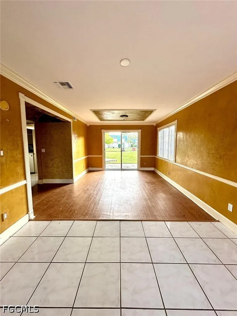 5826 Whiting Court Fort Myers FL 33919
