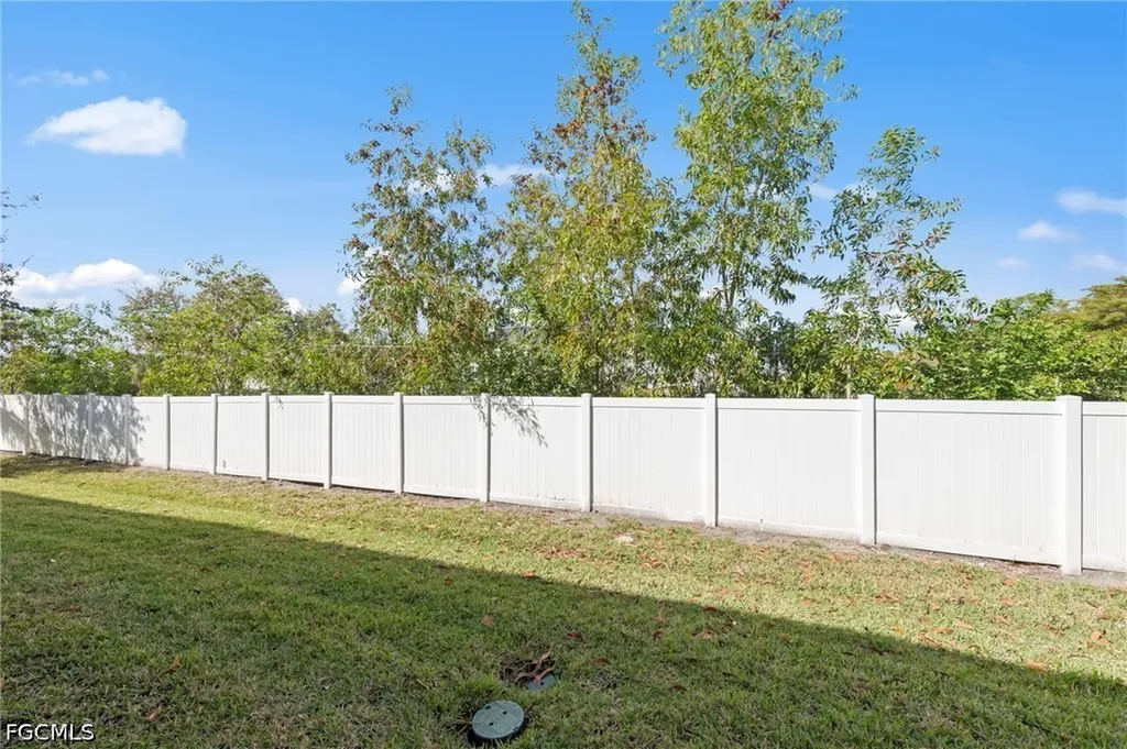 3768 Tilbor Circle Fort Myers FL 33916