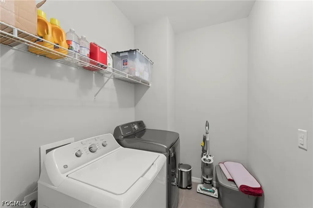 3768 Tilbor Circle Fort Myers FL 33916