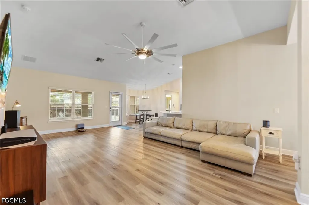 3225 NW 2nd Place Cape Coral FL 33993