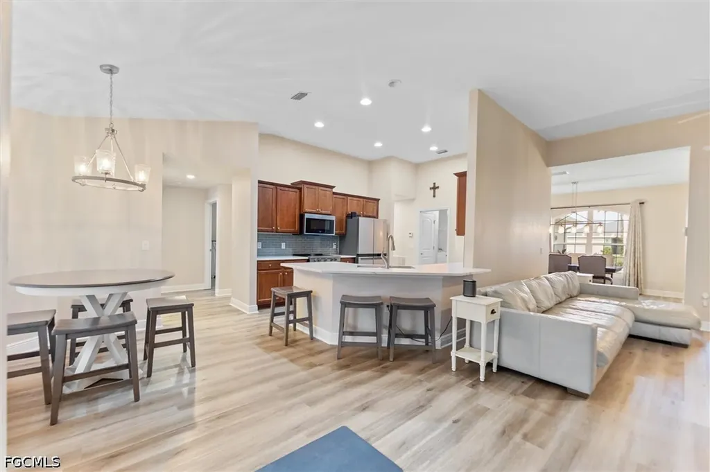 3225 NW 2nd Place Cape Coral FL 33993