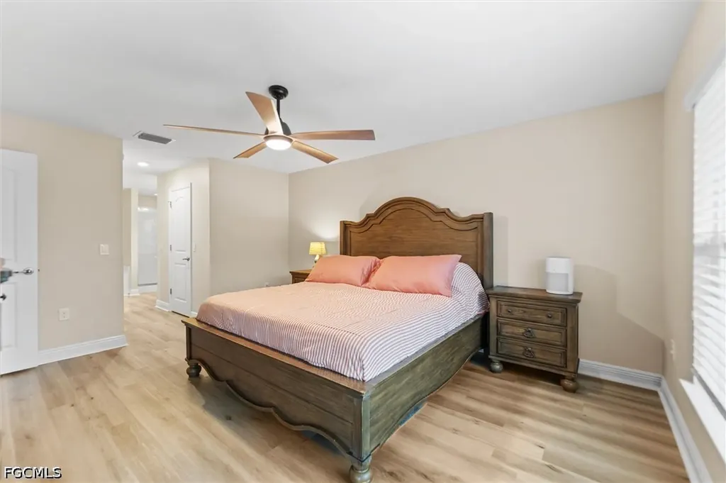 3225 NW 2nd Place Cape Coral FL 33993