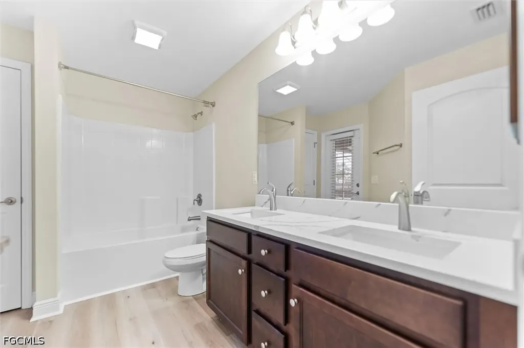3225 NW 2nd Place Cape Coral FL 33993
