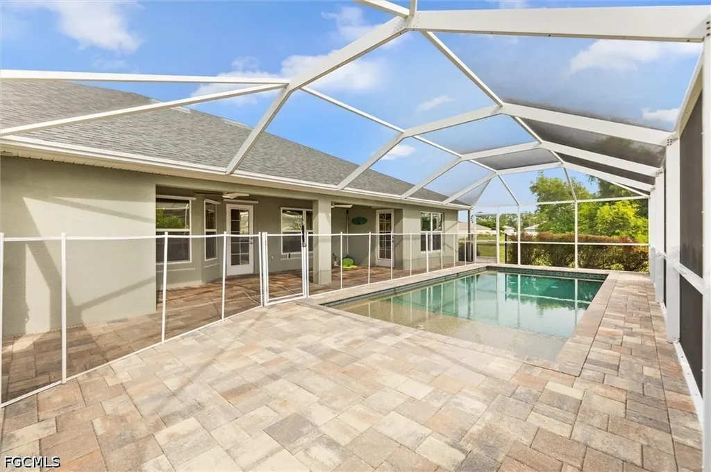 3225 NW 2nd Place Cape Coral FL 33993