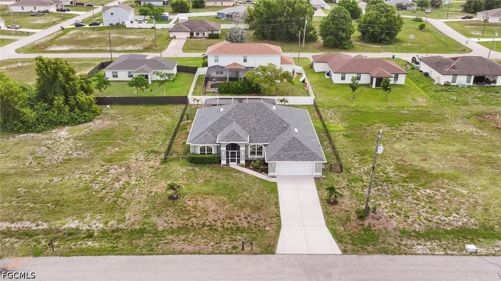 3225 NW 2nd Place Cape Coral FL 33993