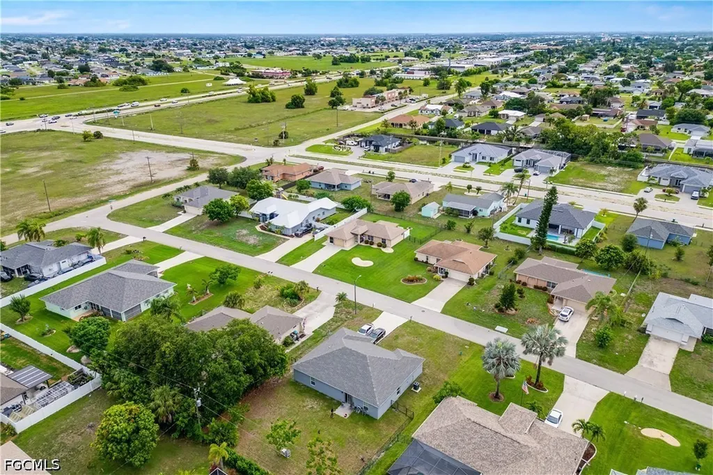 219 NE 7th Place Cape Coral FL 33909