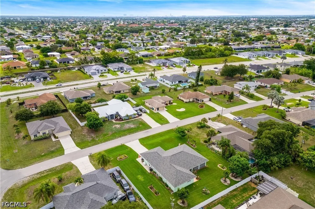219 NE 7th Place Cape Coral FL 33909