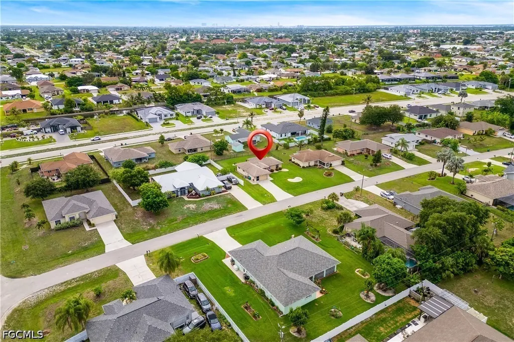 219 NE 7th Place Cape Coral FL 33909