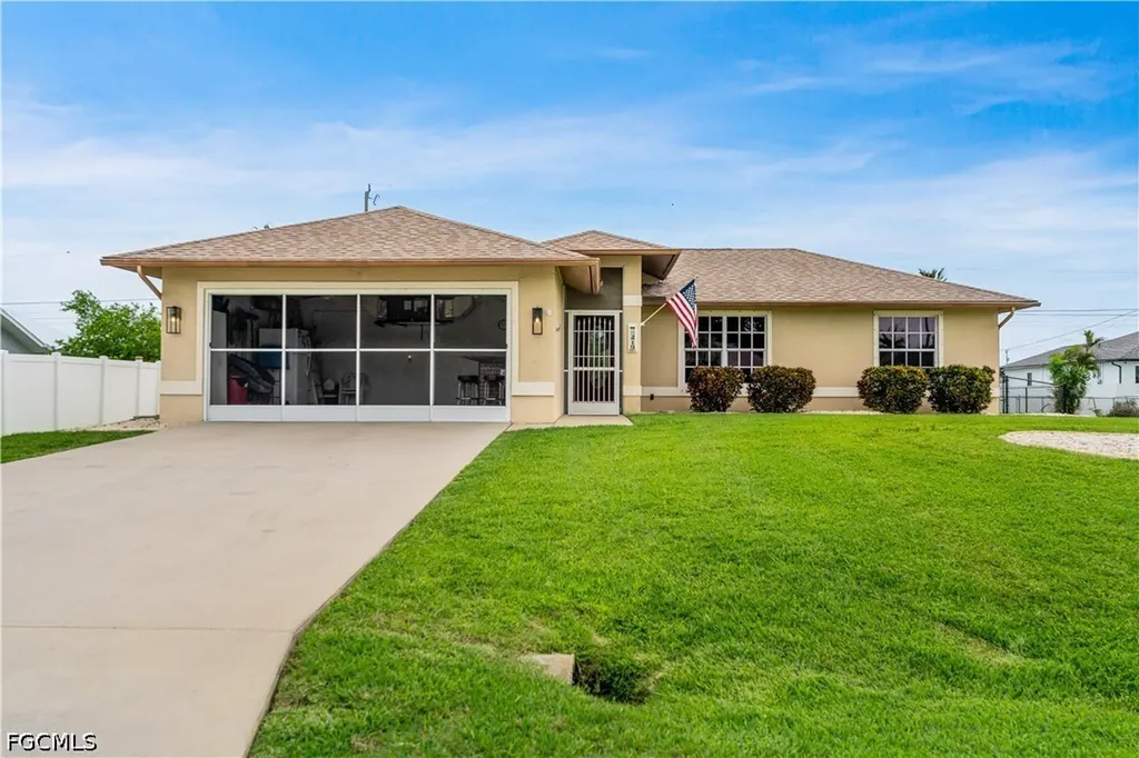 219 NE 7th Place Cape Coral FL 33909