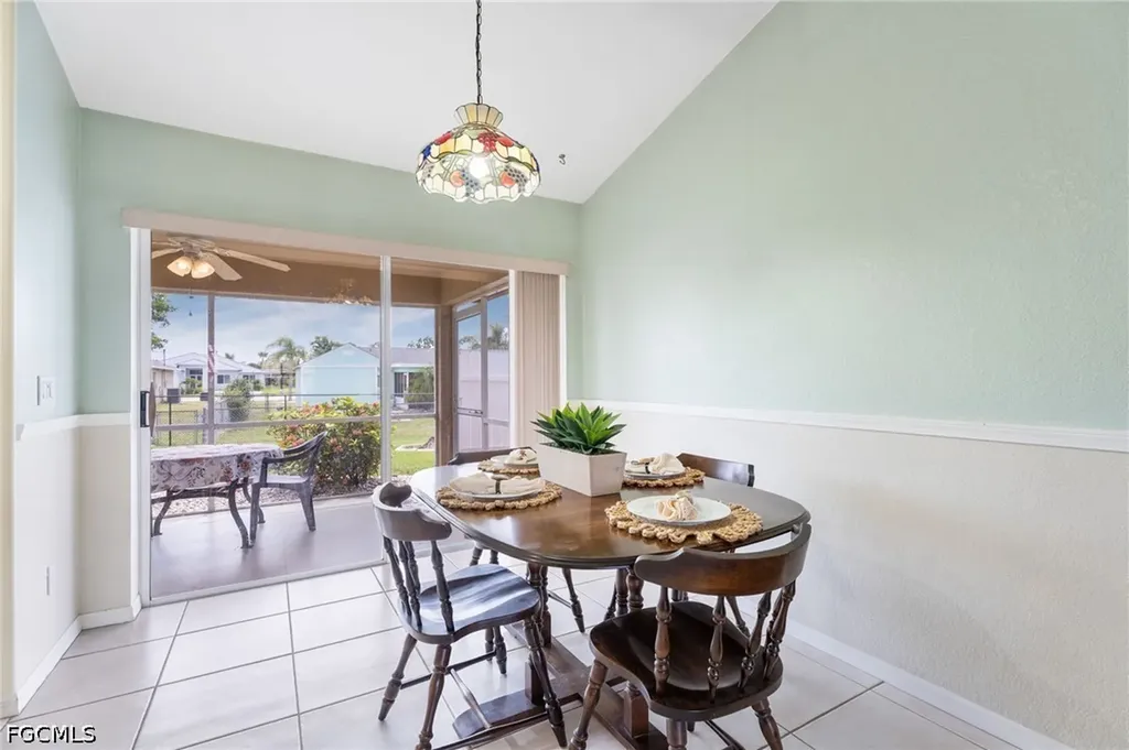 219 NE 7th Place Cape Coral FL 33909