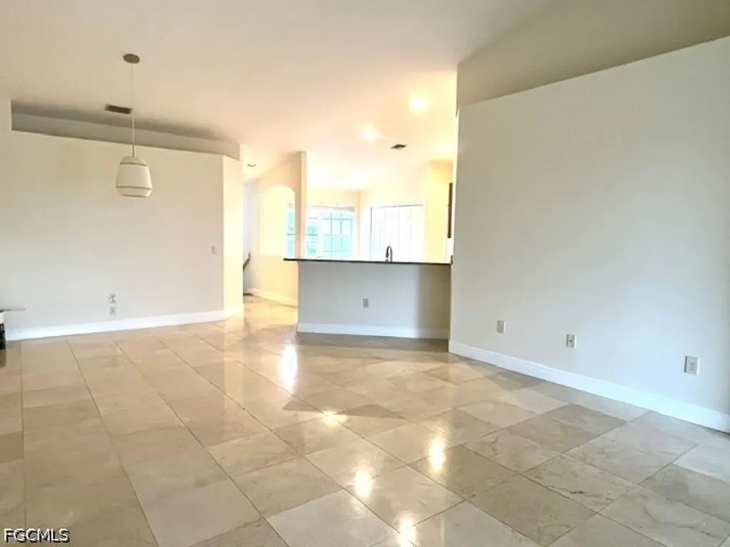 10115 Colonial Country Club Boulevard Fort Myers FL 33913