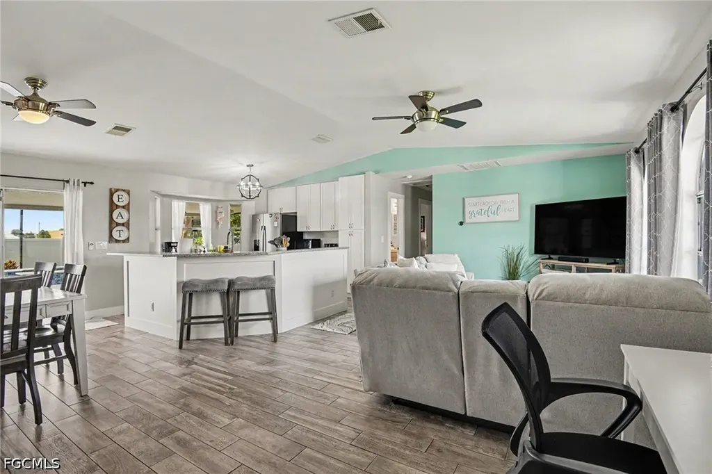 419 NW 7th Terrace Cape Coral FL 33993