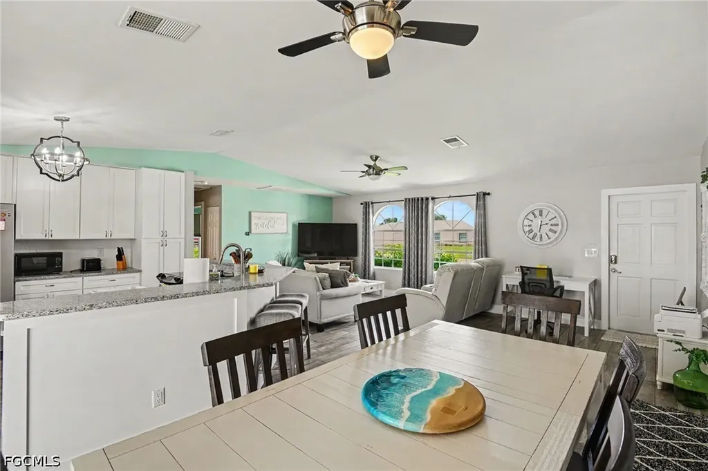 419 NW 7th Terrace Cape Coral FL 33993