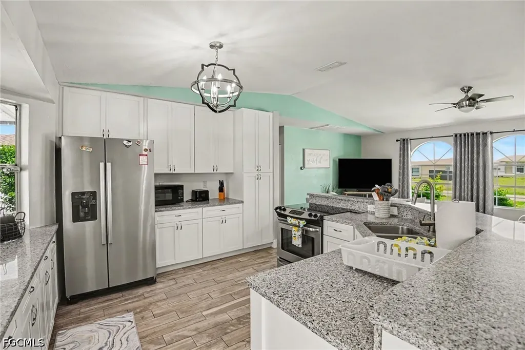 419 NW 7th Terrace Cape Coral FL 33993