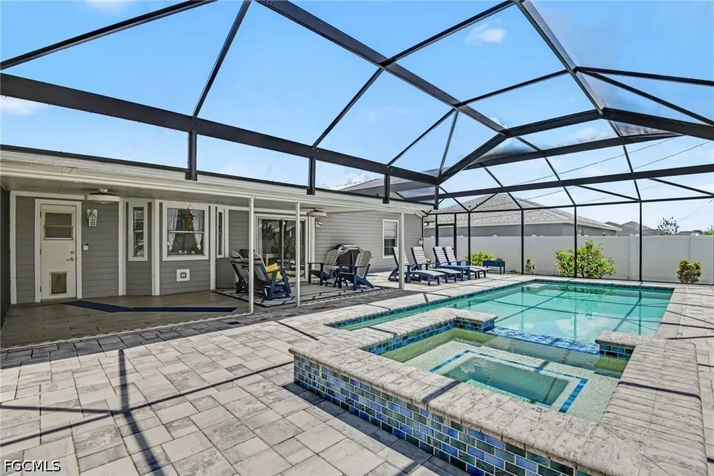419 NW 7th Terrace Cape Coral FL 33993