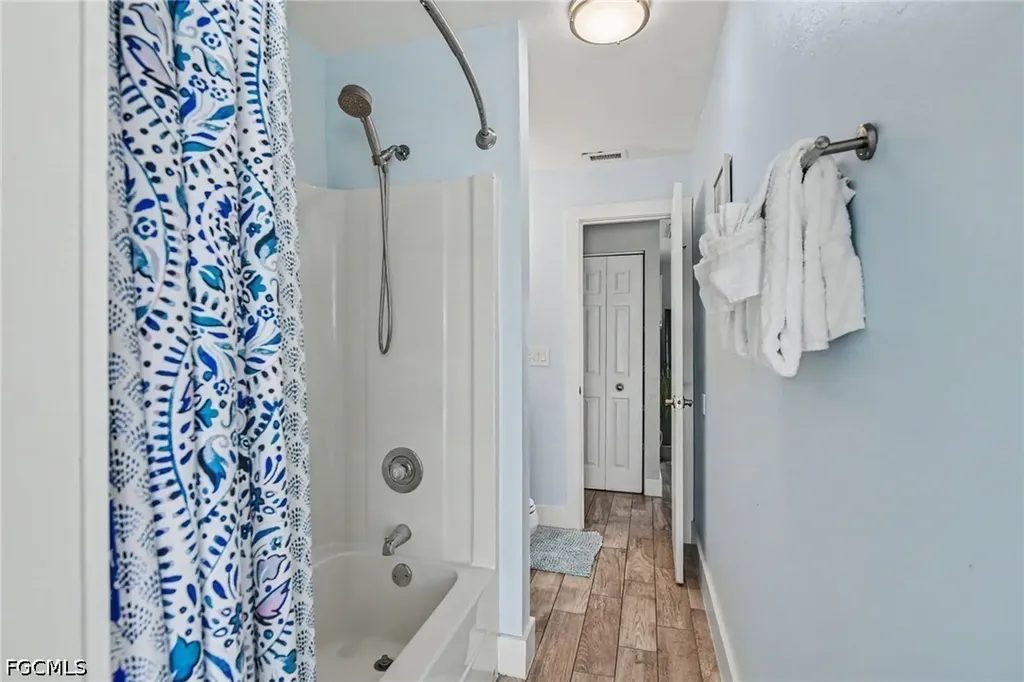 419 NW 7th Terrace Cape Coral FL 33993