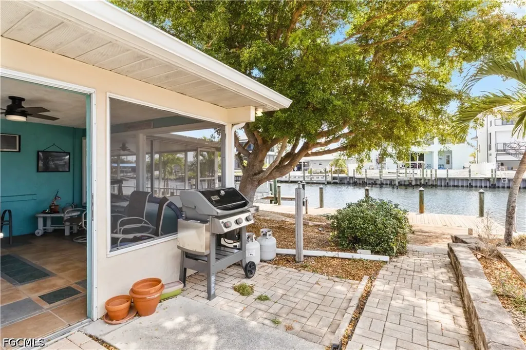 12206 Boat Shell Drive Matlacha Isles FL 33991