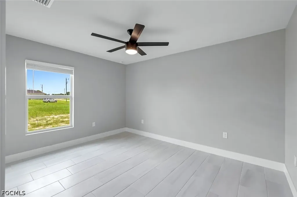 4110 NE 23rd Place Cape Coral FL 33909