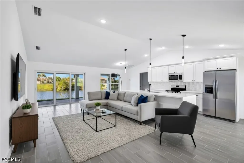 4110 NE 23rd Place Cape Coral FL 33909