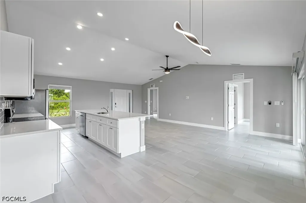 4110 NE 23rd Place Cape Coral FL 33909