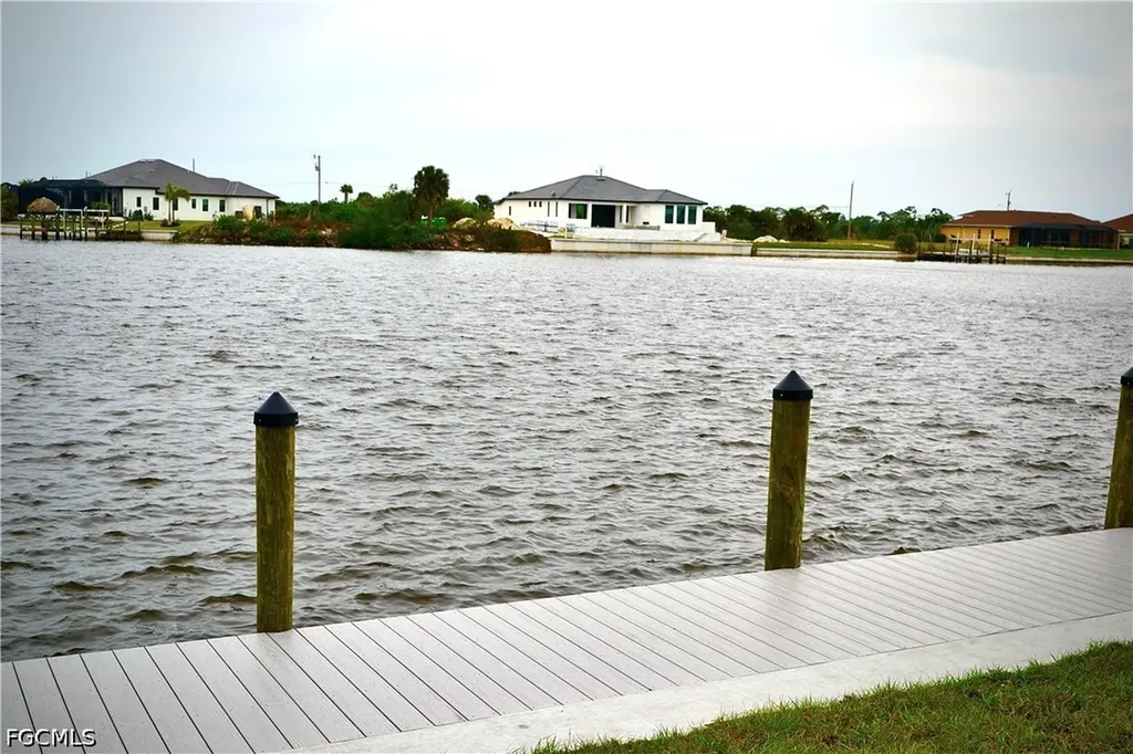3532 NW 42nd Avenue Cape Coral FL 33993