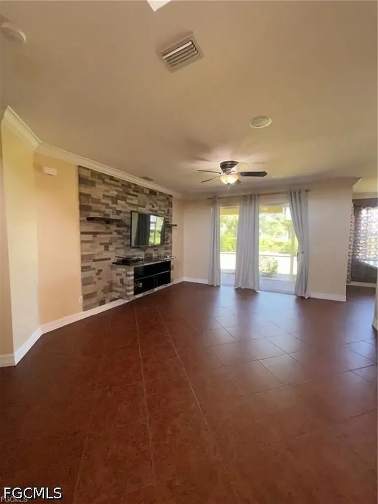 2427 Ashbury Circle Cape Coral FL 33991