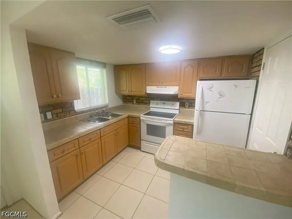 2920 Jackson Street Fort Myers FL 33901