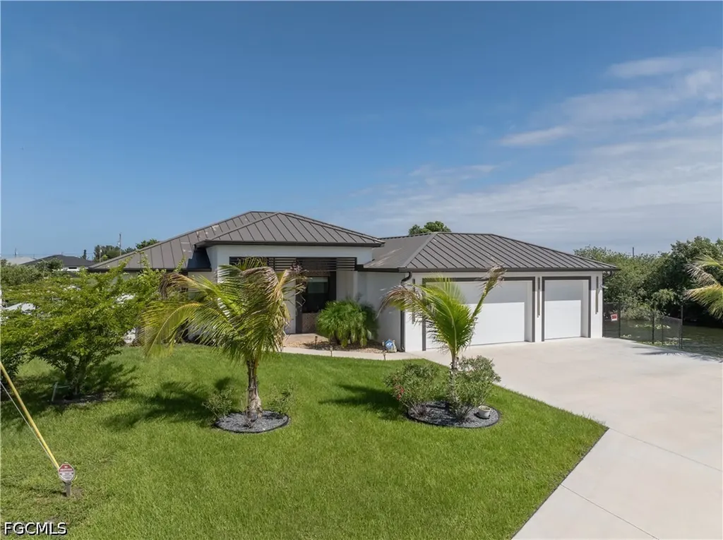 509 NE 5th Terrace Cape Coral FL 33909