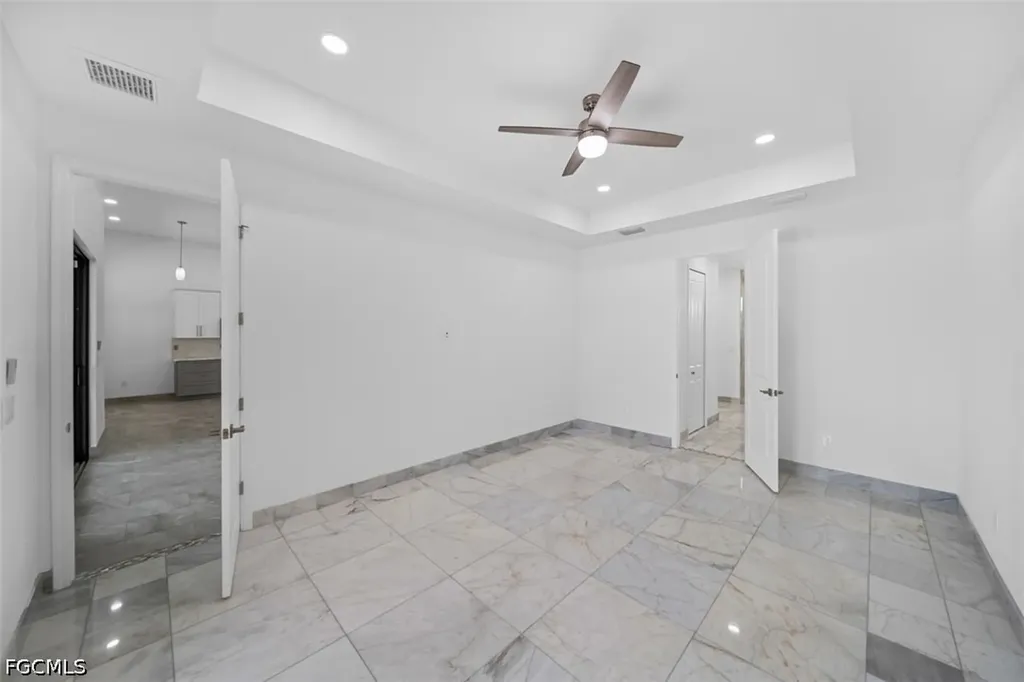 509 NE 5th Terrace Cape Coral FL 33909