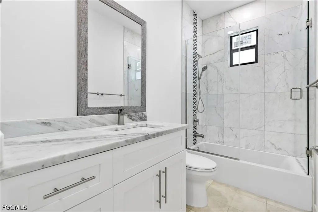 509 NE 5th Terrace Cape Coral FL 33909
