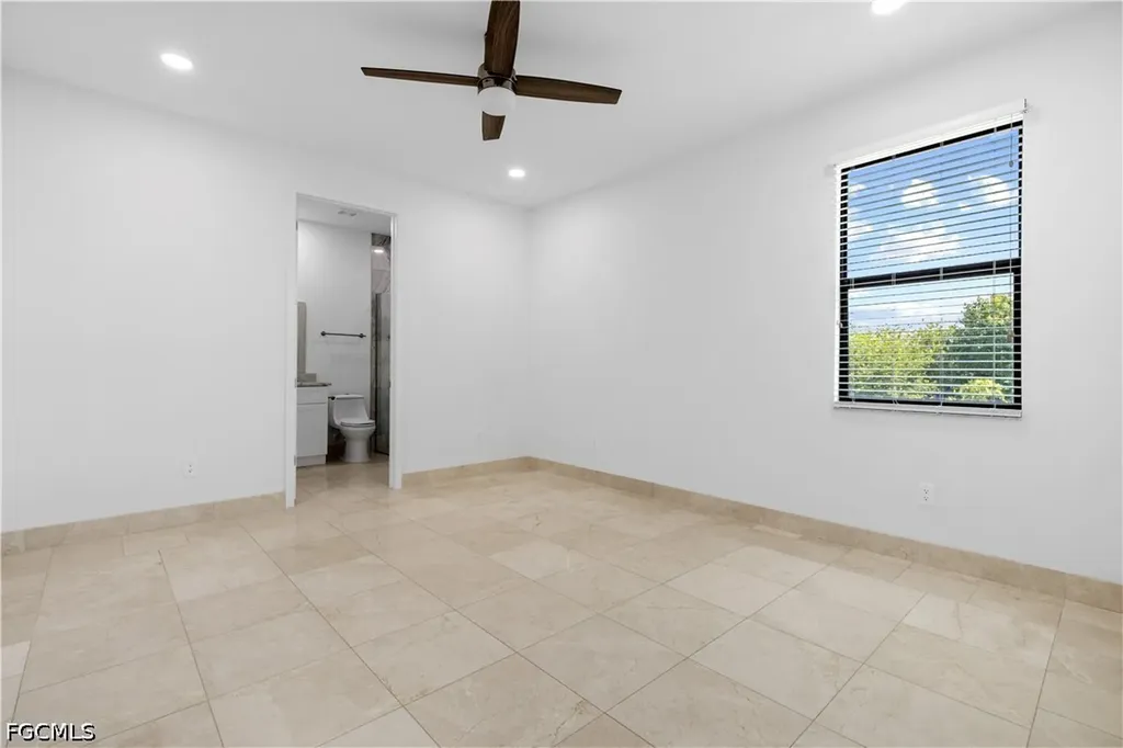 509 NE 5th Terrace Cape Coral FL 33909