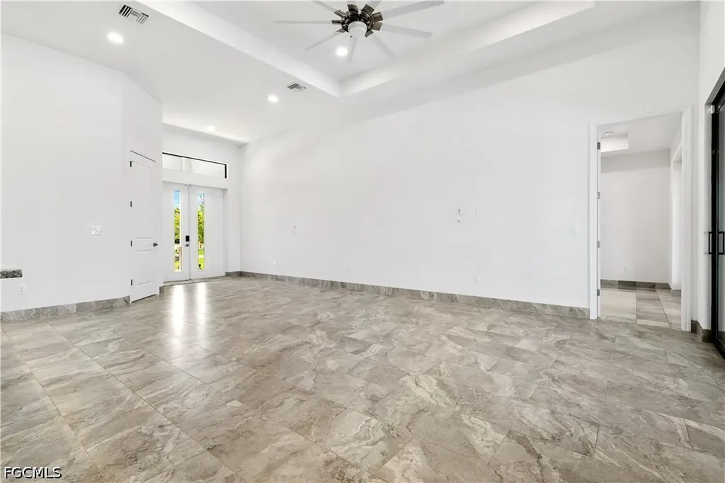 509 NE 5th Terrace Cape Coral FL 33909