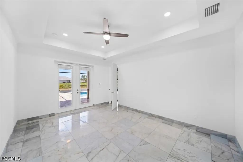 509 NE 5th Terrace Cape Coral FL 33909