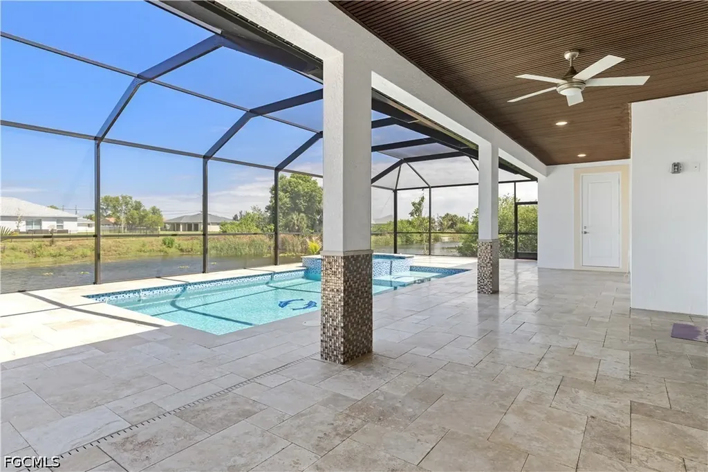 509 NE 5th Terrace Cape Coral FL 33909