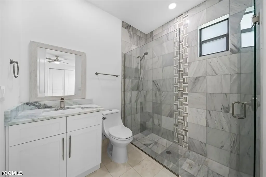 509 NE 5th Terrace Cape Coral FL 33909