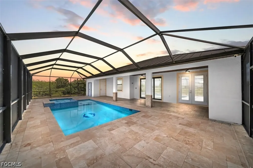 509 NE 5th Terrace Cape Coral FL 33909