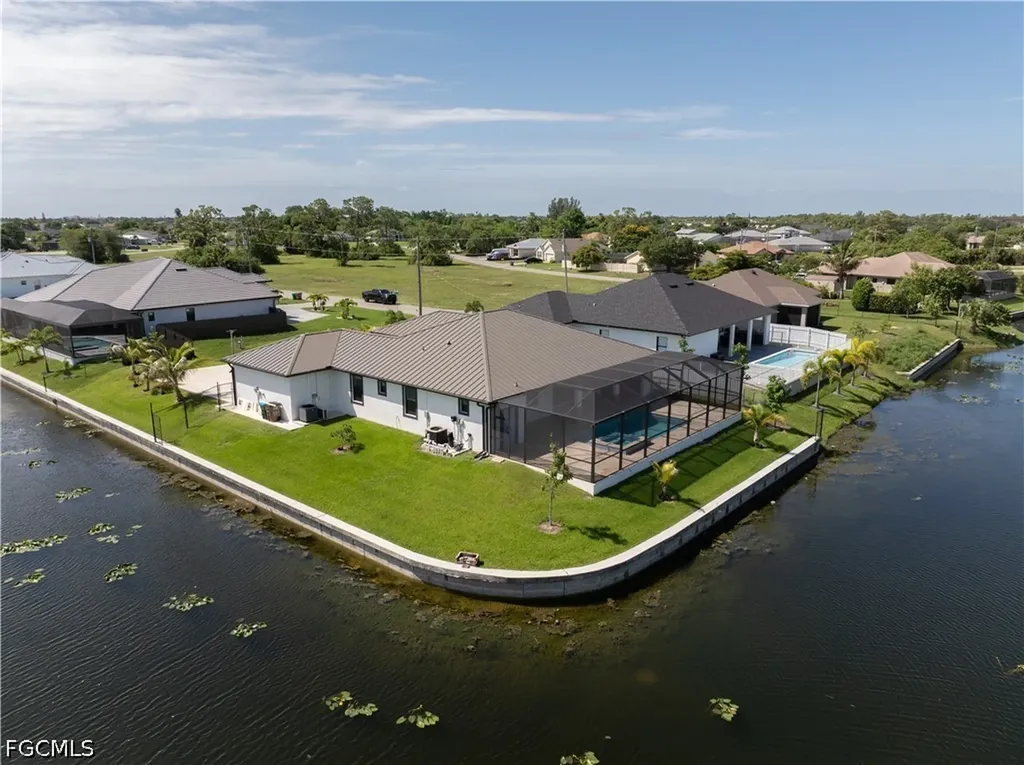 509 NE 5th Terrace Cape Coral FL 33909