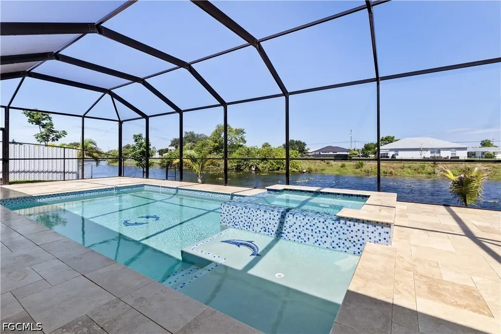 509 NE 5th Terrace Cape Coral FL 33909