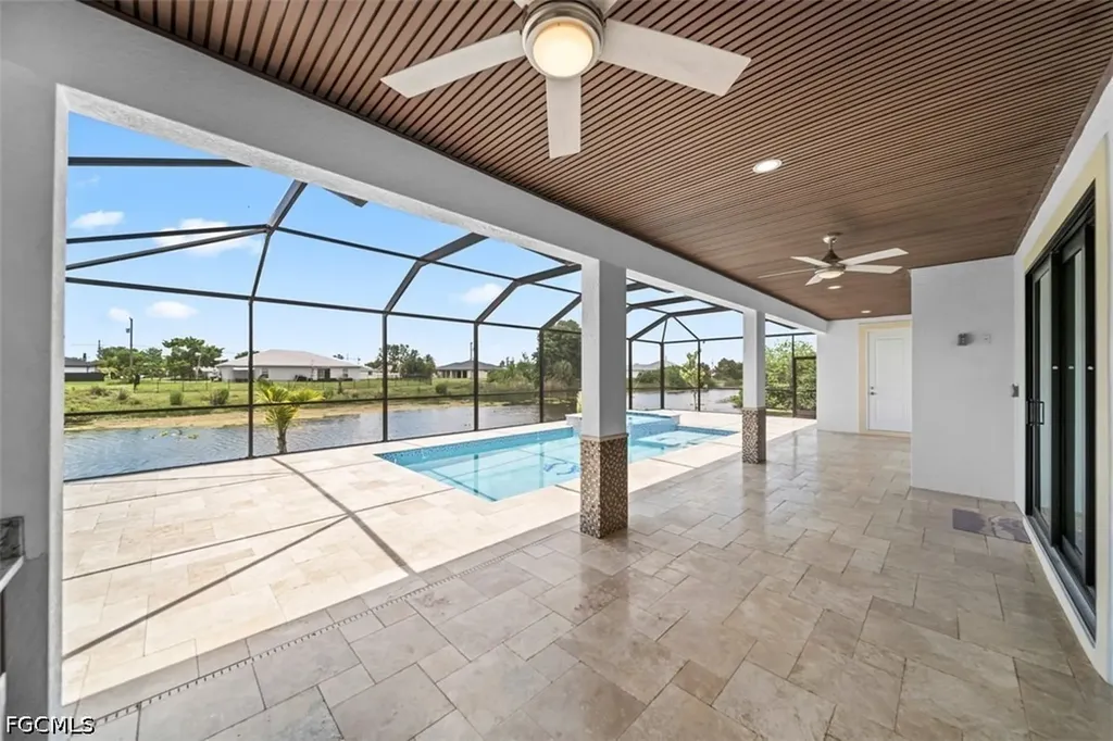 509 NE 5th Terrace Cape Coral FL 33909
