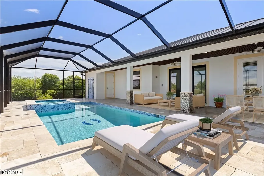 509 NE 5th Terrace Cape Coral FL 33909