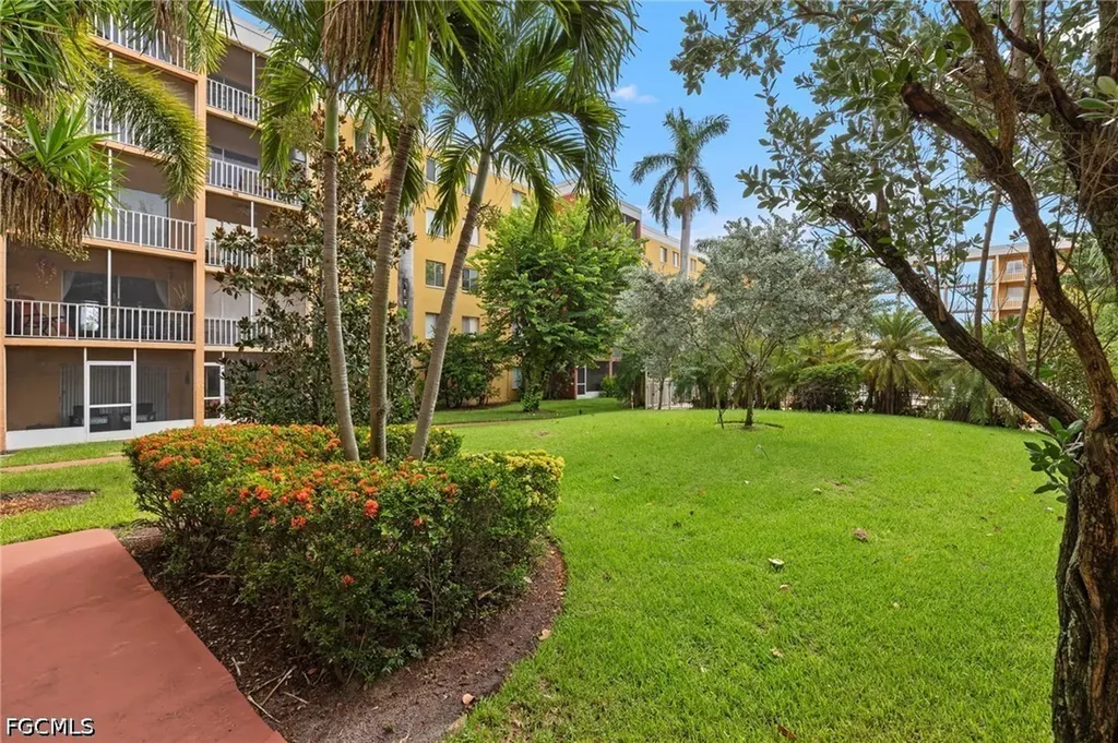 2366 E Mall Drive Fort Myers FL 33901