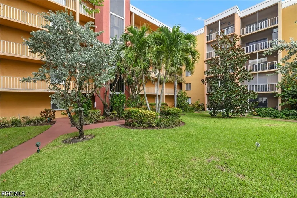 2366 E Mall Drive Fort Myers FL 33901