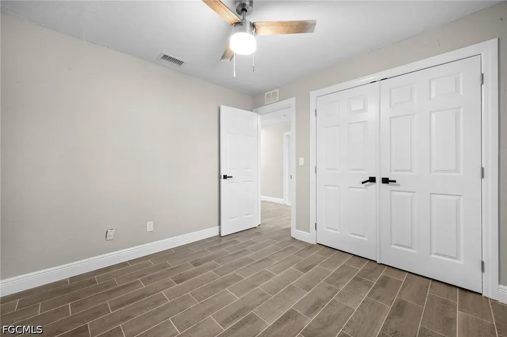 4541/4543 27th Street SW Lehigh Acres FL 33973