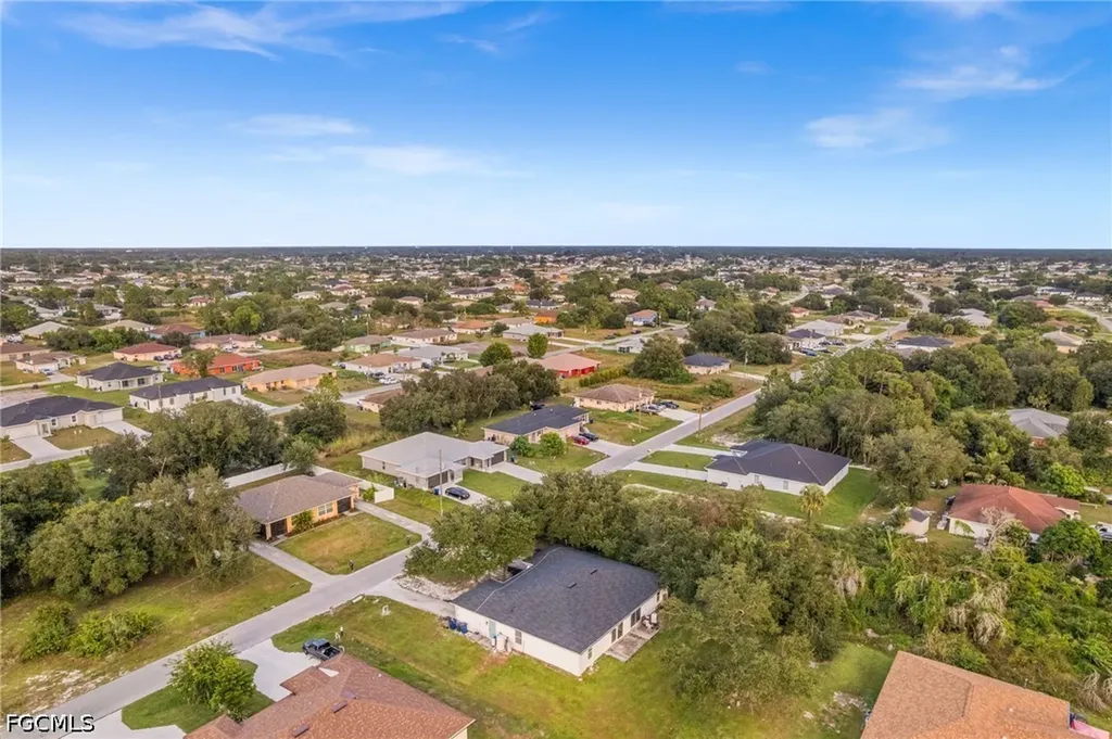 4541/4543 27th Street SW Lehigh Acres FL 33973