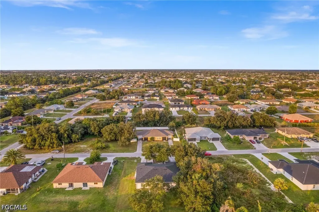 4541/4543 27th Street SW Lehigh Acres FL 33973