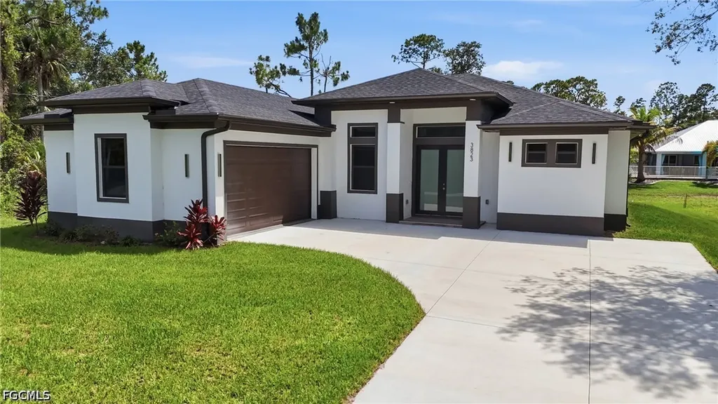 Fort Myers FL, 3823 Heyburn Street