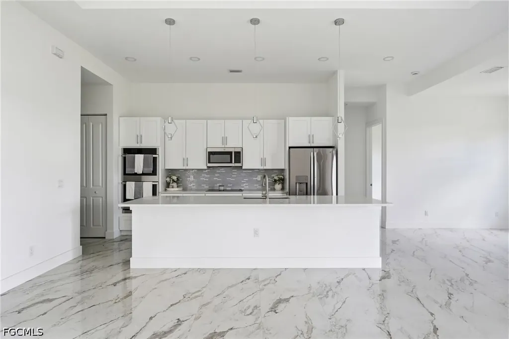 3823 Heyburn Street Fort Myers FL 33905